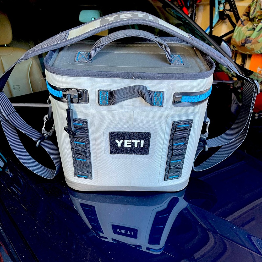 Yeti Hopper Flip 8